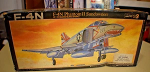 FUJIMI MODEL KIT *F-4N PHANTHOM II SUNDOWNERS -1:72nd - UNBUILT-FREE SHIPPING - Picture 1 of 4