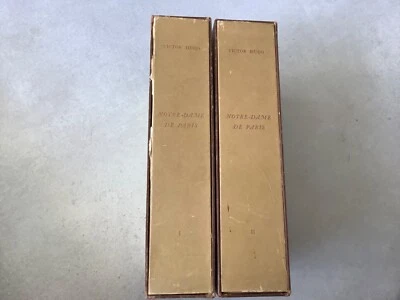 Notre dame de Paris-V.Hugo-Gradassi-Miniaturistes. - Photo 1/4