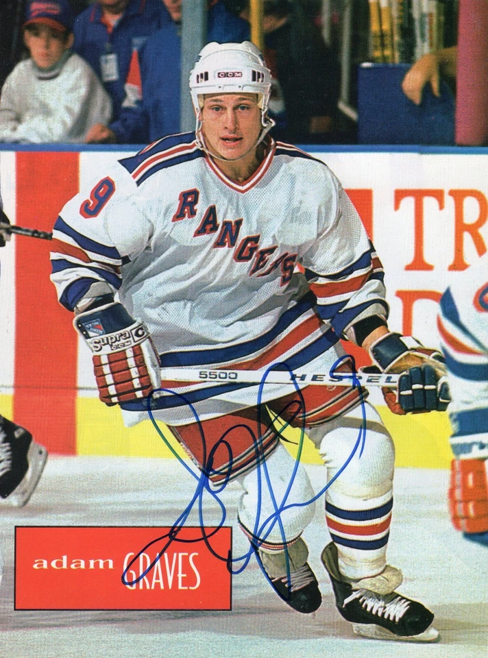 Página de revista autografiada por Adam Graves New York Rangers de 8"" x 11"" Foto 1 de 1
