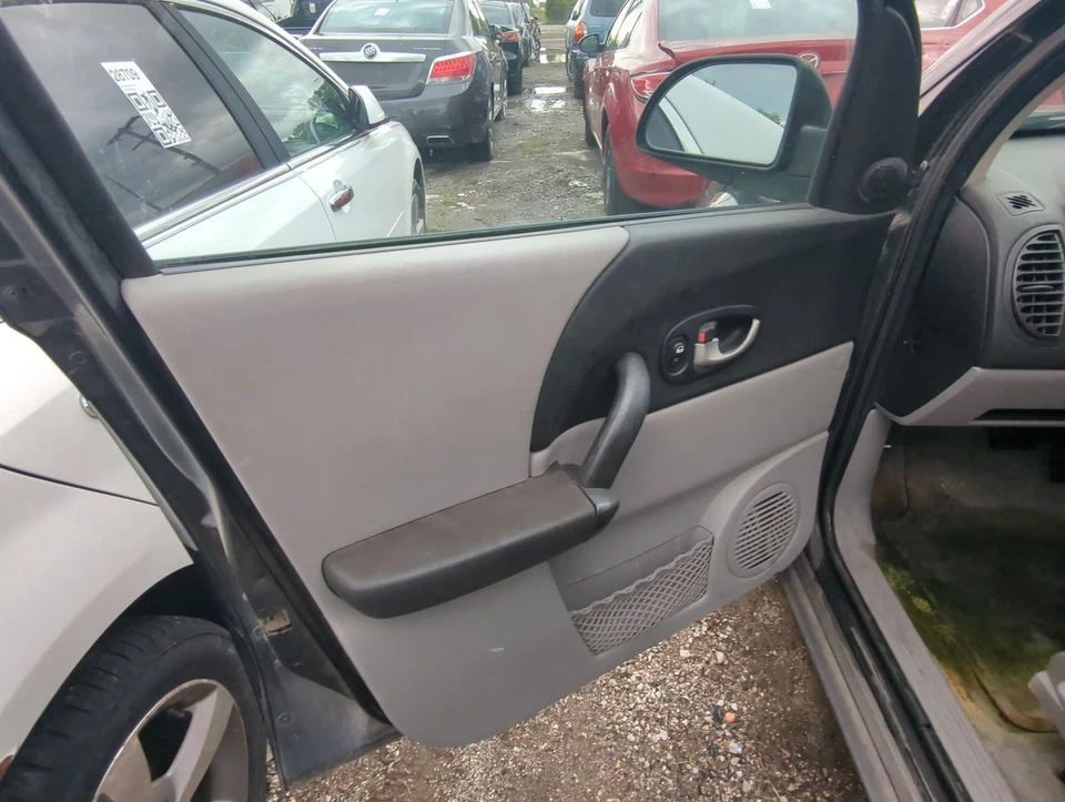 Saturn Vue 2004 panel de puerta interior del conductor delantero izquierdo moldura P9D9K Foto 1 de 1