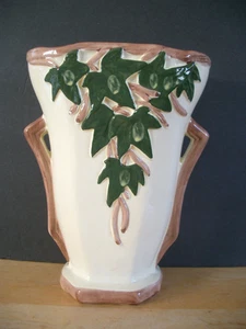 Vintage Efeu Vase mit Henkeln - Bild 1 von 10