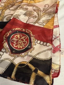 100 % Polyester italienisches Quadrat 20 x 20 Zoll, Kette, Gürtel, Fleur de Leis Muster - Bild 1 von 8