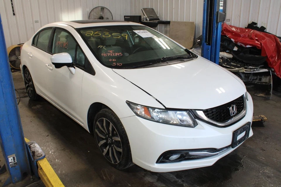 Sedán Wash Reservoir US Market compatible con 12-15 CIVIC 397611 Foto 1 de 4