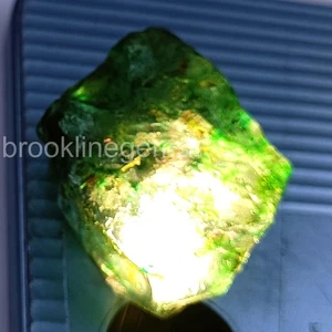 Esmeralda verde natural 76,80 quilates | Sin cortar en bruto | Certificado | Origen brasileño 5ARW - Imagen 1 de 4