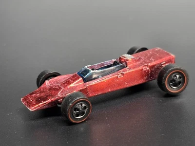 Hot Wheels Grand Prix 1969 Redlines Lotus Turbine in Spectraflame Red - Image 1 of 4