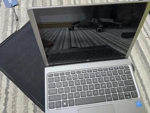 HP Pavilion X2 32GB 2 in 1 Detachable Tablet Laptop 10-n100na Windows 10 2GB 10" - Picture 1 of 9