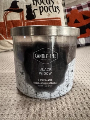 Candle-Lite Balck Widow 3 velas de mecha 14 oz. Foto 1 de 4