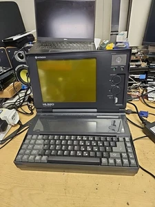 Vintage Hitachi HL320 Portable Personal Computer - SEHR SELTEN. 100% ungetestet. - Bild 1 von 23