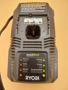 Ryobi P118 Lithium-Ionen/Ni-Cad ONE+ 18V IntelliPort Akku Ladegerät P118 - Bild 1 von 2