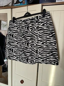 PRIMARK Preloved Beige Black Animal Print Cotton Blend Short Skirt UK Size 20 - Picture 1 of 7