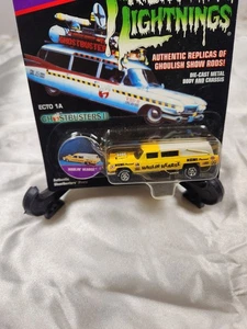 Johnny Lightning Frightning Lightnings Haulin' Hearse GHOSTBUSTERS II 1997 - NIB - Picture 1 of 13