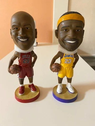 NBA Bobbing Head Michael Jordan LeBron James Basketball 2 Figure Set 1817AK Cover