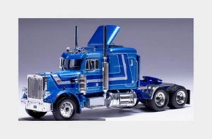 1:64 IXO Peterbilt 359 Tractor Truck 3-Assi 1973 Blue 64TR010B Model - Picture 1 of 2