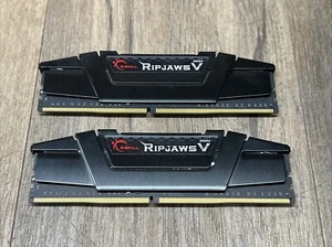 G. SKILL RipJaws V Series 16GB (2 x 8GB) (DDR4-3200) - Picture 1 of 10