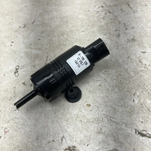 Genuine International Washer Pump 446883001 (New Old Stock) - Picture 1 of 4