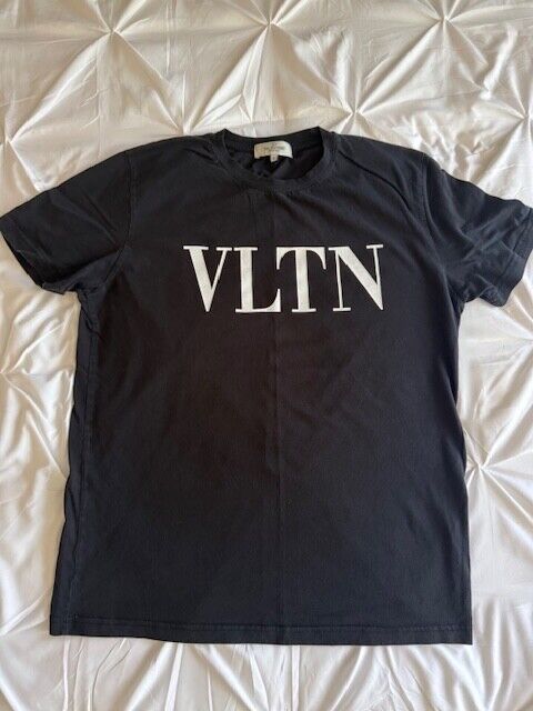 Valentino Black T-Shirts for Men for sale | eBay Valentino Black T-Shirts for Men for sale | eBay