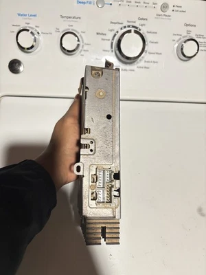 1988-1994 OBS Chevy GMC C/K1500 Silverado Suburban Truck Radio Amplifier Tuner - Image 1 of 3