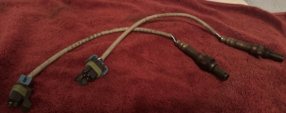 Sensor de oxígeno O2 aguas arriba para Chevrolet Camaro 2010-2015 Cadillac Cts 2010-2019 Foto 1 de 1