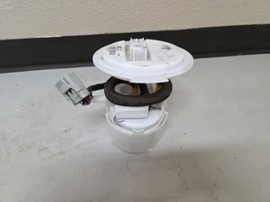 2020 DODGE CHARGER HELLCAT 6.2L ENGINE FUEL PUMP 22k (Missing Level Sender)  - Picture 1 of 3