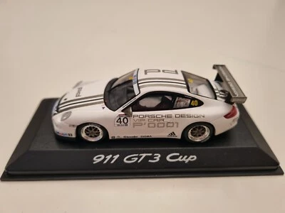 MINICHAMPS 1:43 PORSCHE 911 GT3 CUP - PORSCHE DESIGN VIP CAR P'0001 BIANCA #40 - Immagine 1 di 4