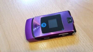 Motorola RAZR V3i Lila Klapphandy >> 36 Monate (3 Jahre) Gewährleistung - Bild 1 von 1