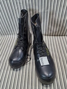 MICKEY MOUSE BUNNY BOOTS 12 REGULAR schwarz UNISSUED passt normalerweise Größe 13 Schuh - Bild 1 von 8