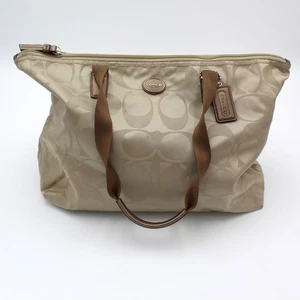 Bolso de Mano Coach Getaway Weekender Nylon Firma Caqui Beige Viaje F77321 - Imagen 1 de 12