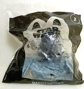 Giocattolo Happy Meal McDonald's Star Wars~#2: DARTH VADER~2021~nuovo/sigillato/borsa rugosa  - Foto 1 di 2