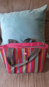 Igloo Rainbow Lunchbox - Picture 1 of 3