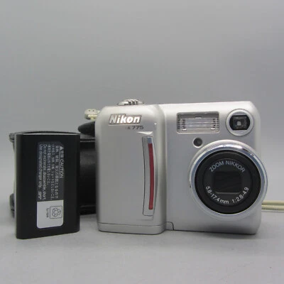 Nikon Digital Camera Coolpix 775 2.1MP Silver Tested - Image 1 of 4