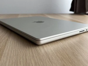 Apple MacBook Pro 14.2" (512GB SSD, M1 Pro, 16GB) Laptop 8C CPU / 14C GPU - Zdjęcie 1 z 17