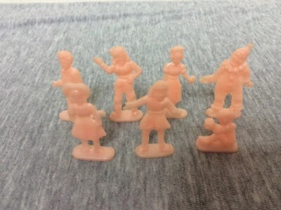 Vintage 1950’s Pink Hard Plastic Comics Characters Cake/Cupcake Toppers Lot - Image 1 of 4