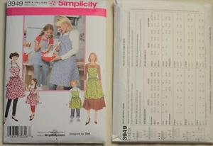 Simplicity- 3949 - Child's and Misses' Aprons - Picture 1 of 1