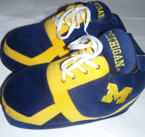 NEW NCAA Michigan Wolverines Sneaker Slippers Men S Small 7 8 FOCO NEW NWT Cover