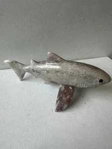 Zuni Shark Fetish Cody Nastacio FIRMATO Marmo Q52 - Foto 1 di 8