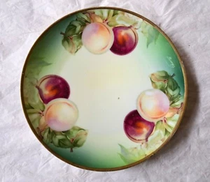Antique Thomas Bavaria 8-3/8" Plate, PEACHES, Gold Trim Signed Berry (ca. 1920s) - Picture 1 of 8