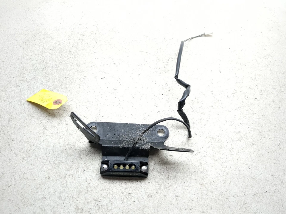 08-18 Suzuki Hayabusa GSX1300R YOSHIMURA Soporte de montaje en etiqueta con luz Foto 1 de 4