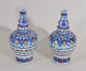 Pair of Chines3e hand painted porcelain vase, 20th century - Bild 1 von 8