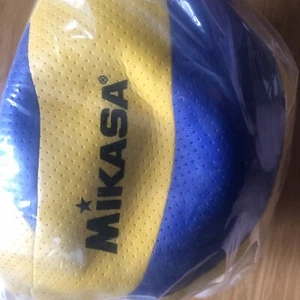 Mikasa Hallenvolleyball MVA300 - Bild 1 von 3