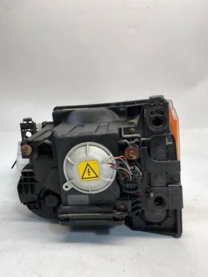 Used Right Headlight Assembly fits: 2006 Land rover Lr3 xenon HID w/o adaptive h - Image 1 of 3