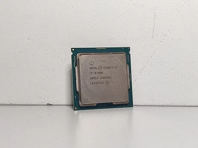 [Getestet] Intel Core i7-9700K - 8C/8T 3.60-4.90GHz Prozessor CPU - Bild 1 von 4