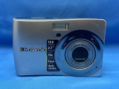 Polaroid 12MP Digital Camera With 3x Optical Zoom Red i1237 (Does Not Turn On) - Image 1 of 4