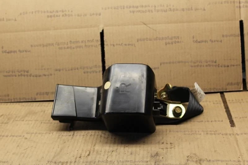 1990 1991 1992 1993 1994 LEXUS LS400 CINTURÓN DE SEGURIDAD TRASERO DERECHO MOLDURA NEGRA LA20 Foto 1 de 4