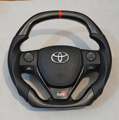 Volante de fibra de carbono Toyota GR - Se adapta a Corolla, RAV4 y Levin Foto 1 de 4