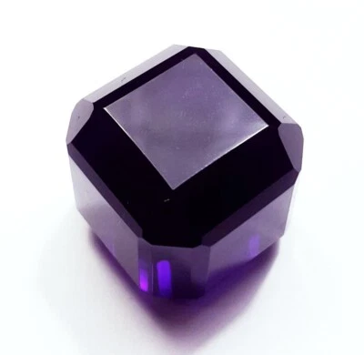 Loose Gemstone 137.60+ Ct Certified Violet Topaz Cube With Free Gift - Image 1 of 4
