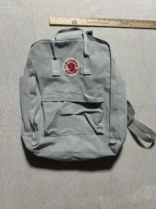 Fjallraven Kånken Backpack Flawed Seen In Photos 17x14 - Picture 1 of 6