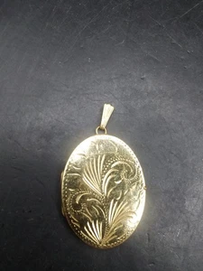 Large Rolled Gold Locket Pendant For Photos Approx 8.7g - Picture 1 of 7