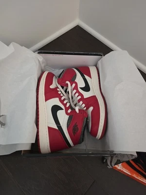 Air Jordan 1 ретро высоты Чикаго потерял и нашел кроссовки, размер 7Y - Изображение 1 из 4