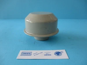 Entlüftungskappe Stoßstangendeckel OEM Land Rover 88-109 247631 Sivar - Bild 1 von 1