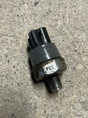 UNIDAD DE ENVÍO DE PRESIÓN DE ACEITE ORIGINAL OEM TOYOTA CAMRY LEXUS 83530-28020 83530-0E010 Foto 1 de 2